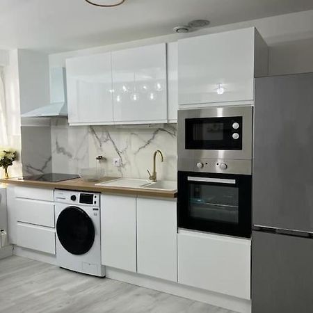 Beau Duplex Au Centre Ville. Mantes-la-Jolie Esterno foto