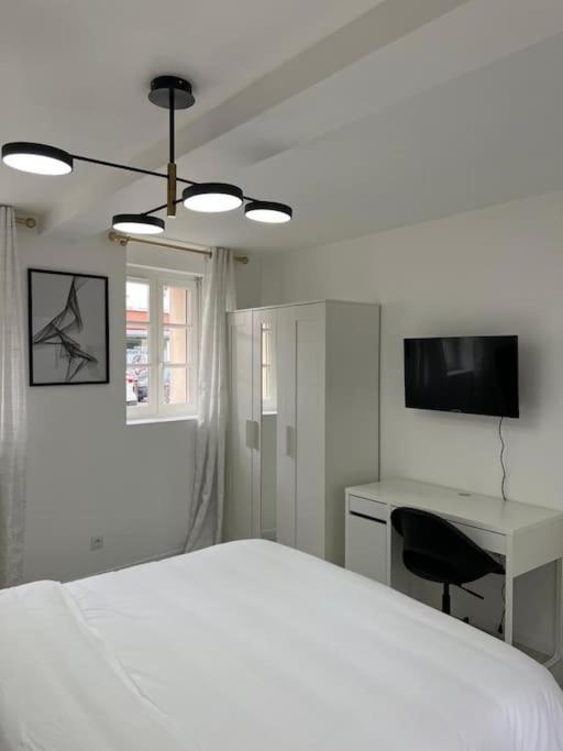 Beau Duplex Au Centre Ville. Mantes-la-Jolie Esterno foto